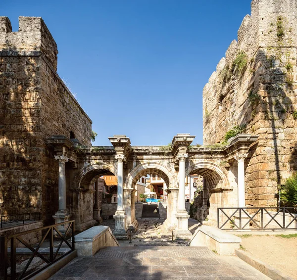 Hadrianus Kapuja Antalya Törökország — Stock Fotó