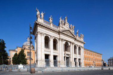 Lateran 'daki Aziz John' un Papalık Başyapıtı ya da Laterano 'daki Basilica di San Giovanni, Roma, İtalya.