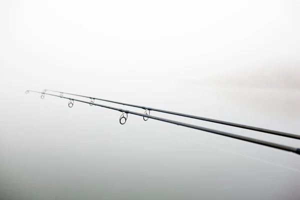 Рибальський Стрижень Кільцями Рибалка Тумані — стокове фото