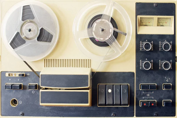 Old Bobbin Tape Recorder Magnetic Tape Wooden Case — Stock Photo, Image