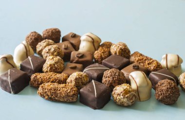 çikolatalı tatlılar