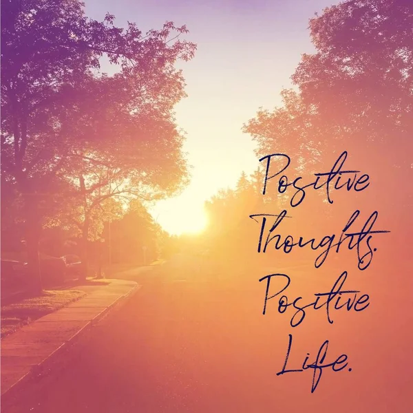 Inspirational Motivational Quote - Positive thoughts positive life — 스톡 사진