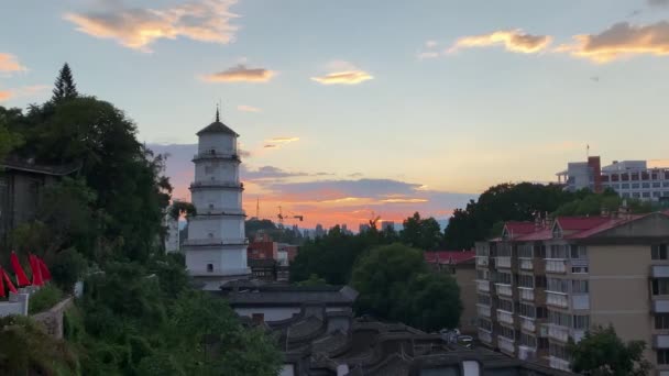 Time Lapse White Pagoda Colorful Sunset Glow Backgound One Most — ストック動画