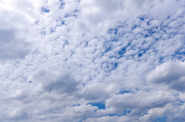 Céu Azul Com Nuvens Fundo — Fotografia de Stock