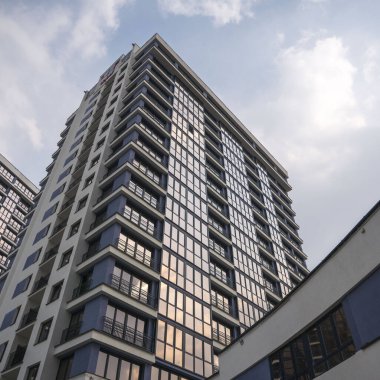 gözlüklerdeki ön cephe yansıması