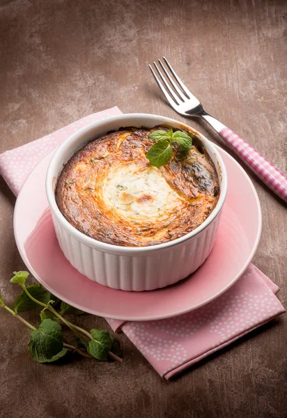 Hausgemachten gesalzenen Käsekuchen — Stockfoto