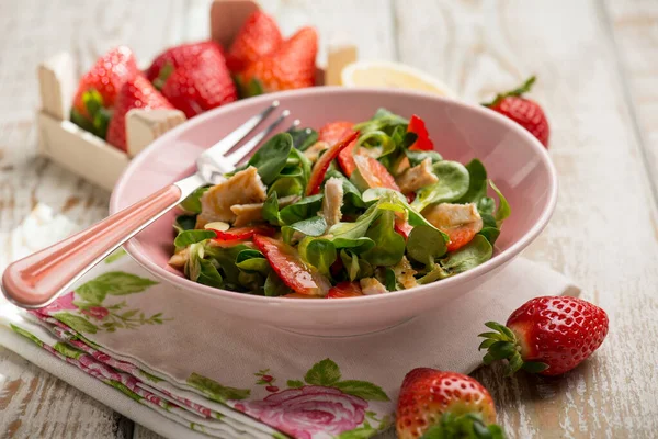 Ensalada Pollo Con Fresa Limón — Foto de Stock