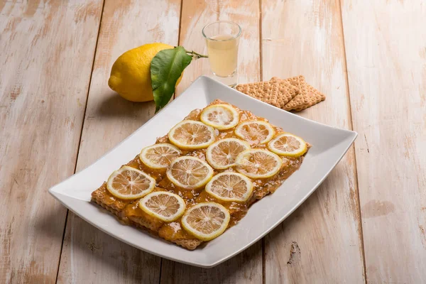 Torta Bisquit Con Marmellata Limone — Foto Stock