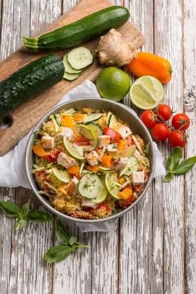 Cuscús Verduras Mezcladas Con Pollo —  Fotos de Stock