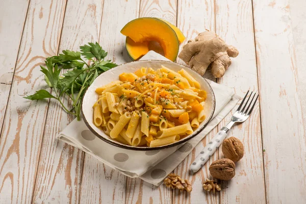 Pasta Con Zenzero Zucca Scorza Limone — Foto Stock