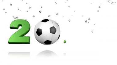2020 tasarım ve birçok küçük futbol topları yağmur altında Avrupa bayrakları görüntülenir