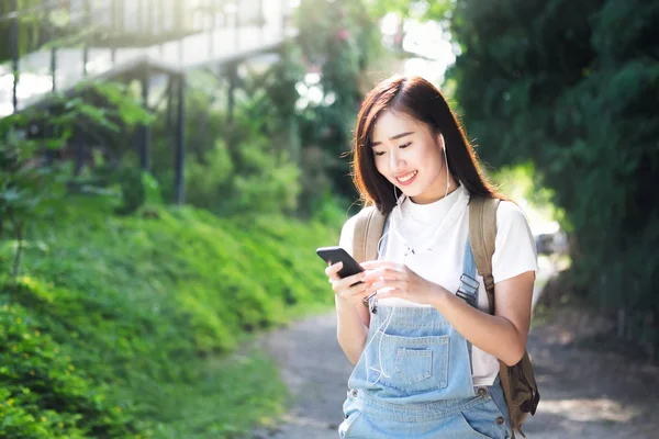 Outdoor und Musik-Medien-Unterhaltung. — Stockfoto