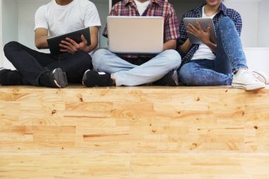 Ekip çalışması kavramı. Coworking işlemi.