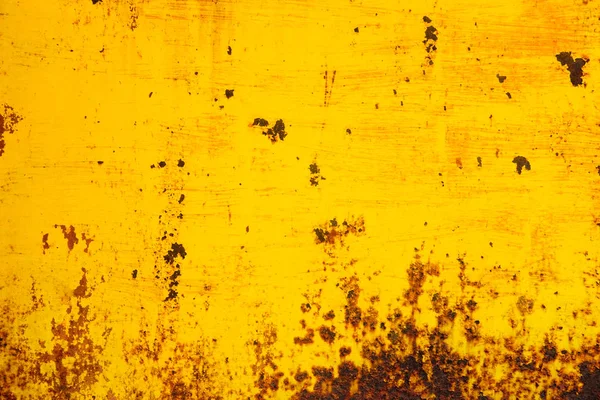 Zrezivělé žluté lakovaného kovu. Matal pozadí abstraktní textury. — Stock fotografie