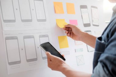 Cep telefonu için web tasarım uygulaması.