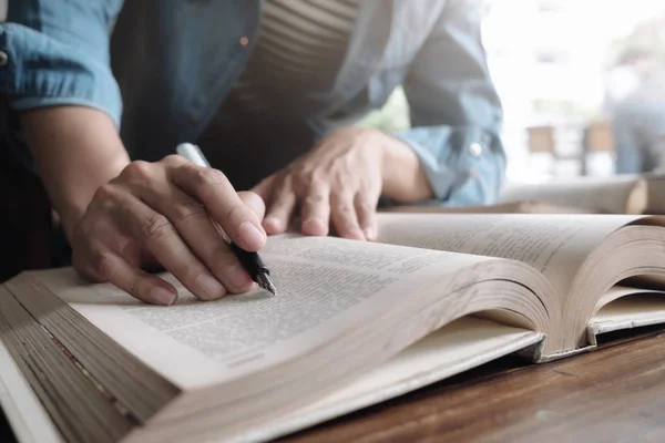 Concepto de aprendizaje educativo. — Foto de Stock