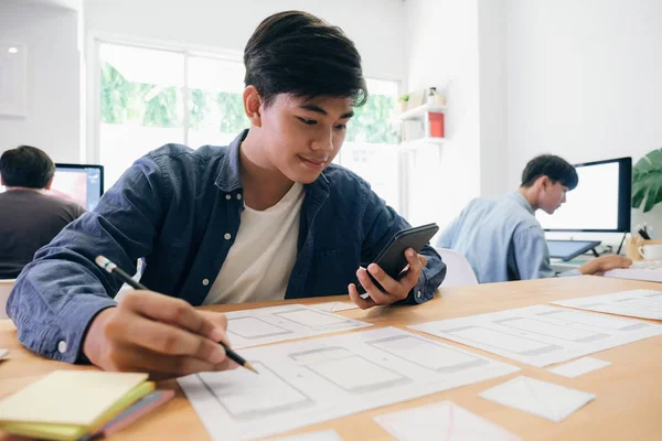 UX UI en programmeer ontwikkelingstechnologie. — Stockfoto