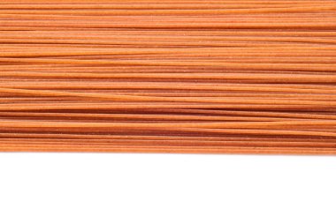 pişmemiş spagetti makarna