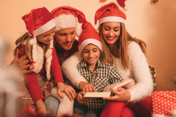 Navidad en familia — Foto de Stock