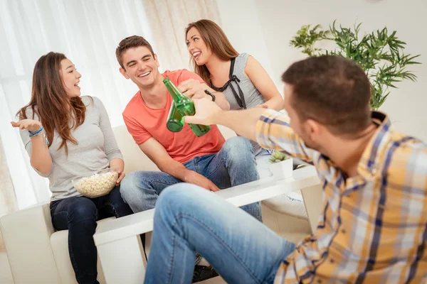 Friends Hanging Out — Stock Photo, Image