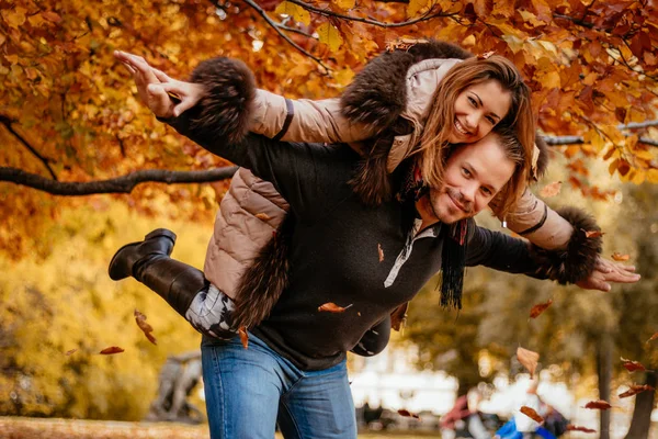 Funny young Couple — Stock Photo, Image