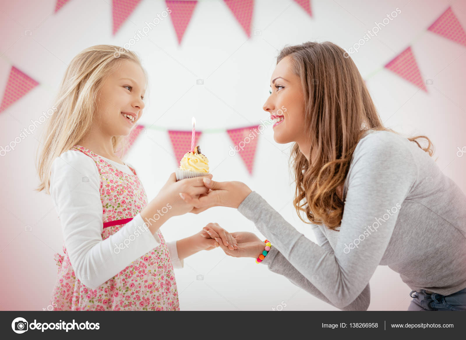 Joyeux Anniversaire Mon Amour Image Libre De Droit Par Milanmarkovic C