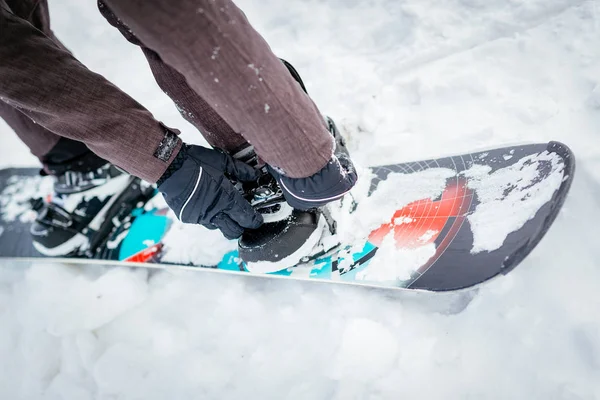 Close-up de um snowboarder — Fotografia de Stock