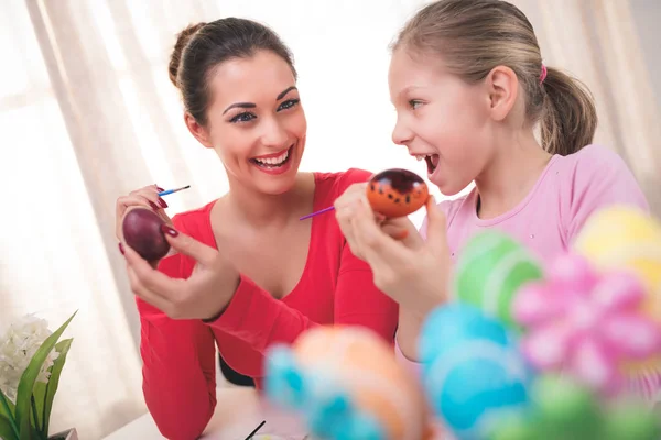 Painting Easter Eggs — Stock Photo, Image