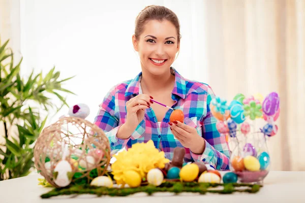 Painting Easter Eggs — Stock Photo, Image