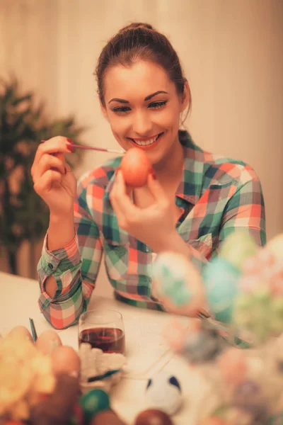 Painting Easter Eggs — Stock Photo, Image