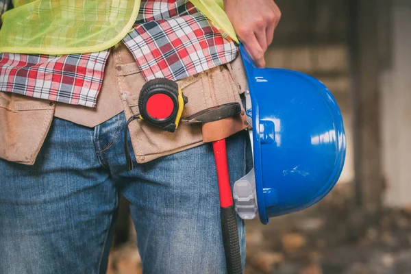 Construction worker with blue helmet — Stock Photo, Image