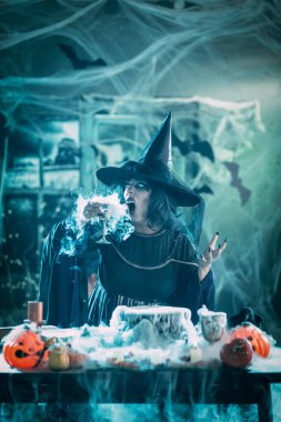 Cadı içecekler sihirli iksir