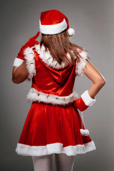 Pohled Zezadu Krásné Mladé Ženy Kostýmu Santa Clause — Stock fotografie