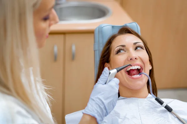 Young Woman Visit Dentist Office Dentist Repair Teeth — Stock Photo, Image