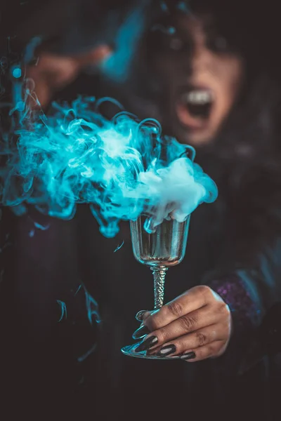 Portrait Witch Awfully Face Creepy Surroundings Smoky Green Background Drinks — Stock Photo, Image