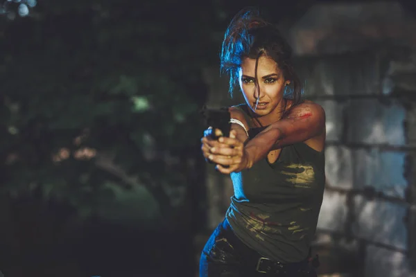 Beautiful Young Serious Woman Special Forces Holding Gun Getting Ready — Stock Photo, Image