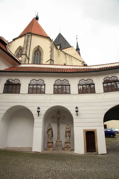 Biblioteka w starym mieście Cesky Krumlov, Czechy — Zdjęcie stockowe