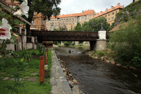 Vitava nehir ve kalede Cesky Krumlov, Çek Cumhuriyeti, Çek Cumhuriyeti.