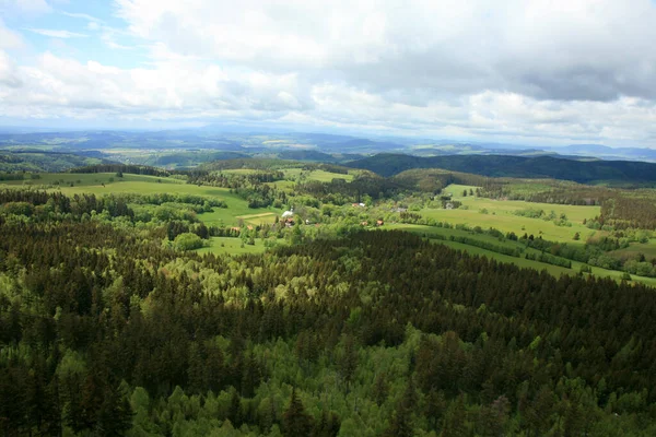 Spring Stolowe Gebirge Landschaft Der Nähe Von Kleinen Malerischen Pasterka — Stockfoto