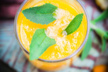 Yaz içki turuncu mousse stevia