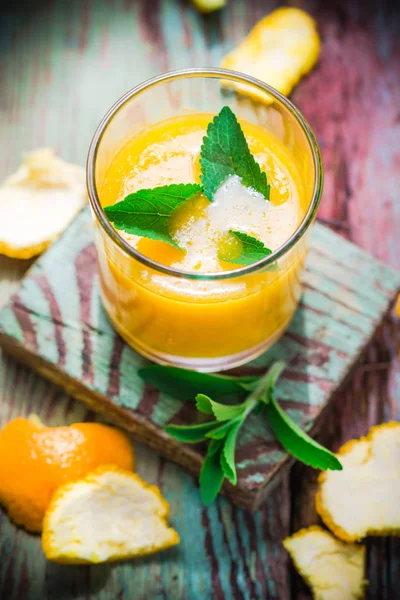 Bebida de verano mousse de naranja stevia —  Fotos de Stock