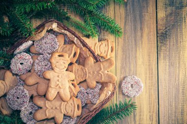 Noel tablo sepet gingerbreads tatlılar dal Ladin yer t