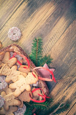 Noel tablo sepet gingerbreads tatlılar dal Ladin yer t