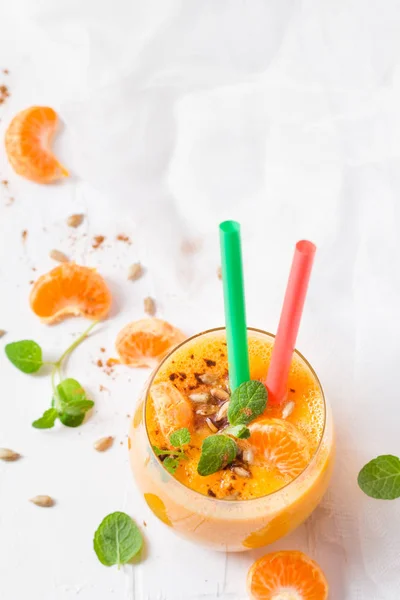 Våren orange citrus juice bästa viktminskning — Stockfoto