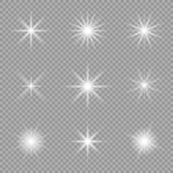 La luz blanca brillante explota sobre un fondo transparente. Partículas de polvo chispeantes. Estrella Brillante. Sol brillante transparente, destello brillante. El vector brilla. Centrar un destello brillante — Vector de stock