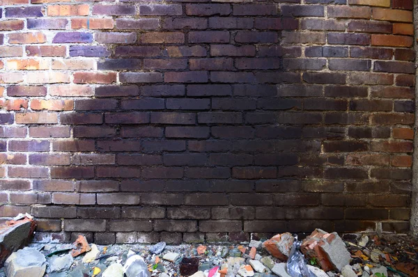 Groothoekzicht Een Oude Muur Verlaten Fabrieksgebouw — Stockfoto