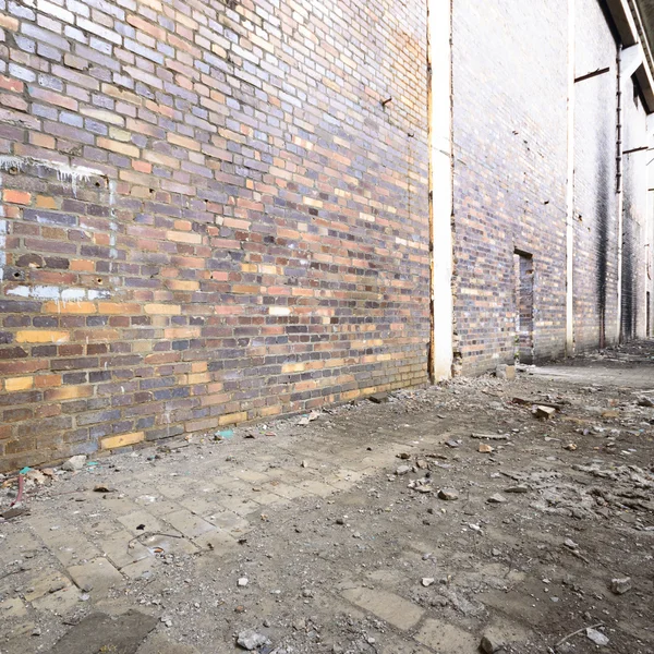 Szeroki Kąt Widzenia Starego Muru Opuszczony Budynek Fabryczny — Zdjęcie stockowe