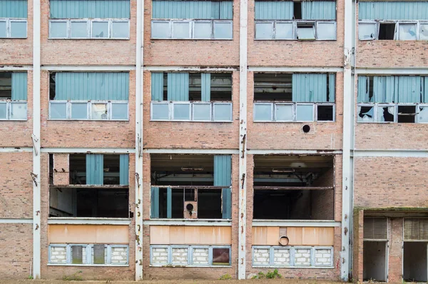 Ruine Jetée Avec Vieilles Fenêtres Mur Fenêtre Industrielle Mur Béton — Photo