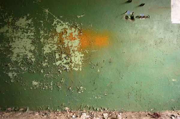 Groothoekzicht Een Oude Muur Verlaten Fabrieksgebouw — Stockfoto