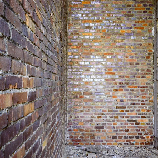 Weitwinkelblick Auf Eine Alte Mauer Verlassene Fabrikhalle — Stockfoto